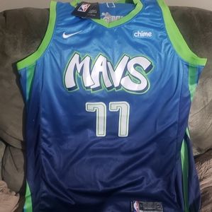 Dallas Mavericks Luca Doncic Jersey